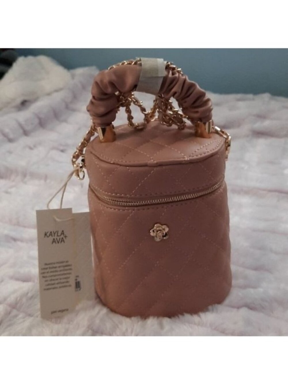 Kayla + Ava NWT Pink Vegan Leather Circular Buck Handbag  Detachable Chain Strap